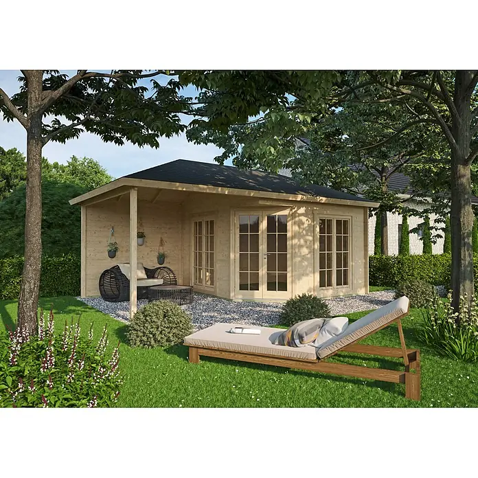 Fjordholz Gartenhaus Silke 70 - Außenmaß inkl. Dachüberstand (B x T): 655 x 380 cm, Holz, Farbbehandlung Schwedenrot - Holzhütte mit überdachter Veranda und Sitzgelegenheiten im Garten.