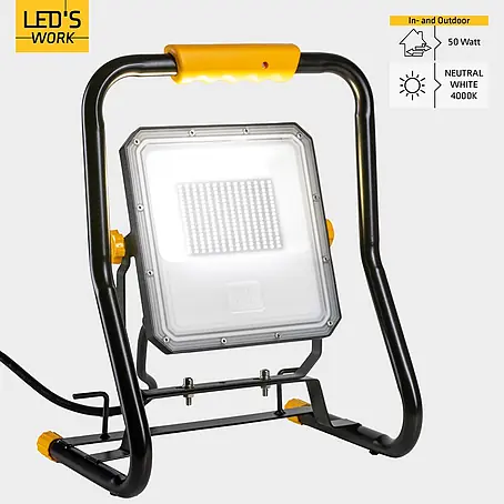 LED's work  LED-Strahler mit Steckdose