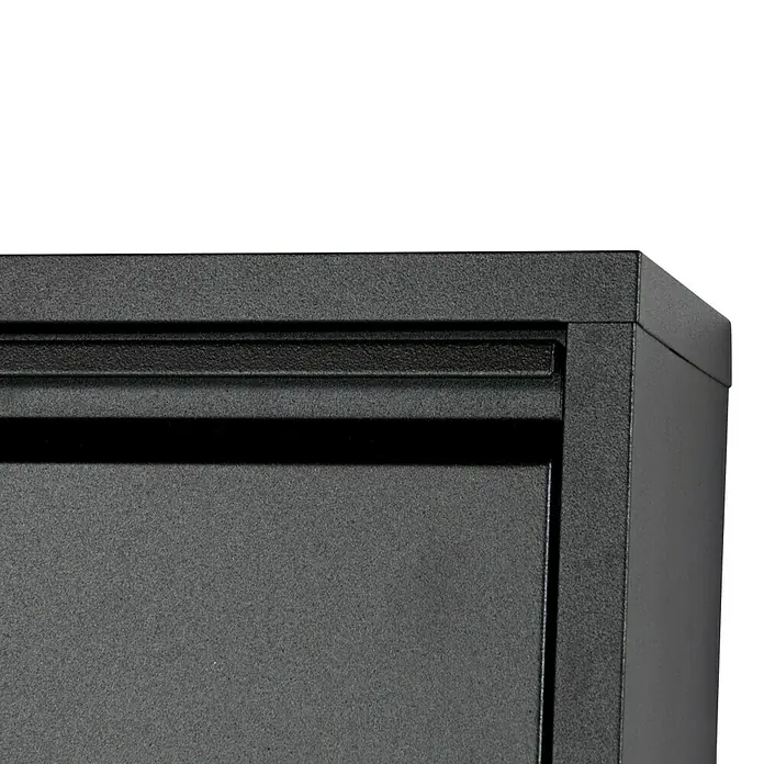 Spinder Design Schuhschrank Billy 3 - L x B x H: 15,5 x 50 x 103 cm, Schwarz - Nahaufnahme eines schwarzen Aktenschranks, der moderne Büroorganisation und robustes Design vereint.