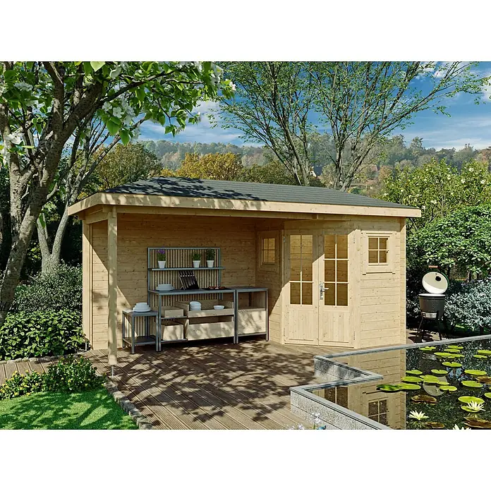 Fjordholz Gartenhaus Evelyn 1C - Außenmaß inkl. Dachüberstand (B x T): 500 x 200 cm, Holz, Naturbelassen - Gartenhaus aus hellem Holz mit integrierter Außenküche und überdachter Terrasse am Teich.