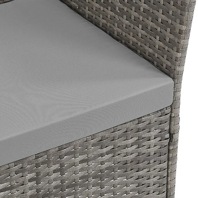 SVITA Loungemöbel-Set DALLAS - 4 -tlg., Polyrattan, Grau - Graues Stoffkissen auf einem grauen geflochtenen Korbstuhl.