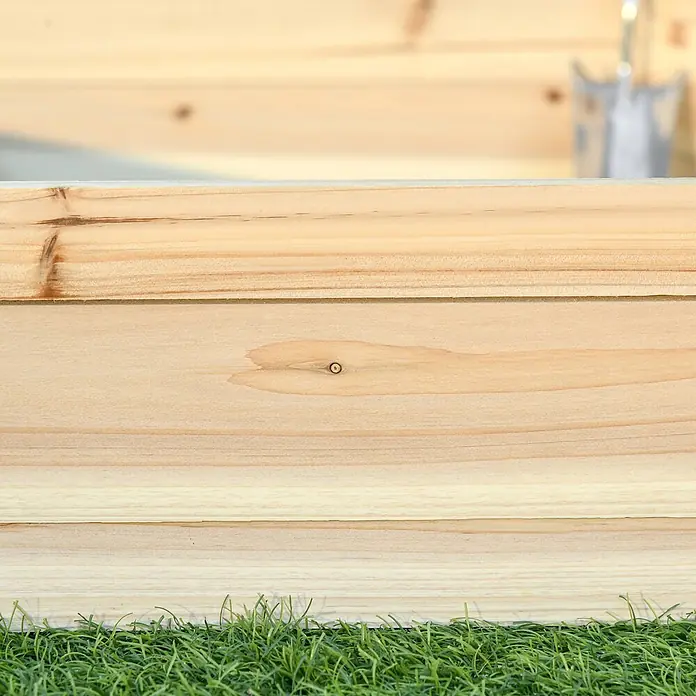 Outsunny Hochbeet - 100 x 92 x 16 cm, Holz, Naturholz - Helle Holzbretter mit Kunstrasen im Vordergrund.