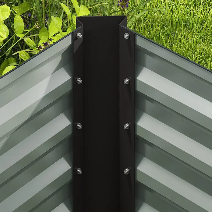Furnicato Hochbeet - 120 x 60 x 60 cm, Stahl, Dunkelgrau - Schwarzer Metalleckpfosten verbindet graue Wellblechpaneele eines Hochbeets, mit Pflanzen darüber.