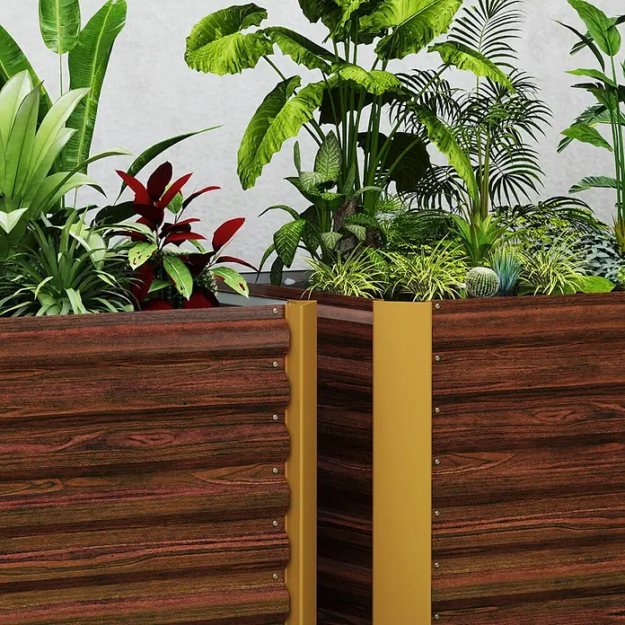 Outsunny Hochbeet - 120 x 60 x 60 cm, Stahl, Braun - Dunkle Holz-Pflanzkästen mit goldenen Akzenten, gefüllt mit verschiedenen grünen und roten Blattpflanzen, einschließlich eines Kaktus.