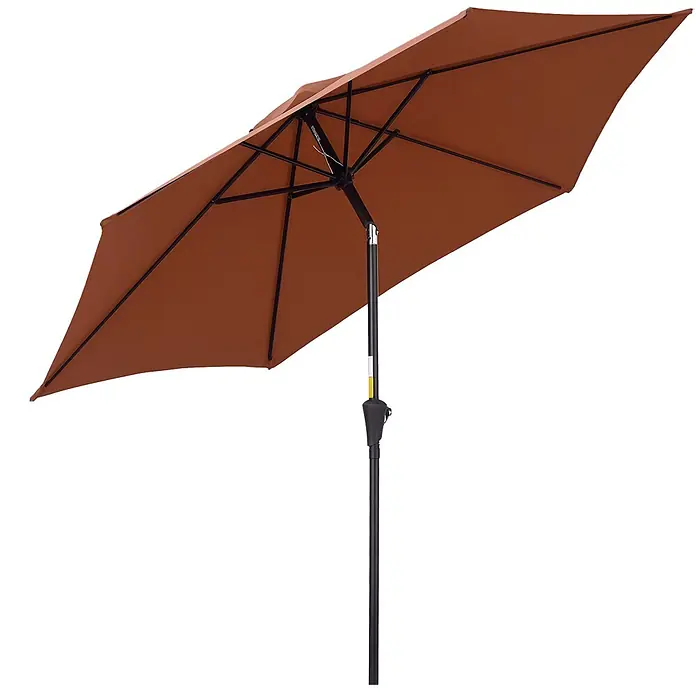 Outsunny Balkonschirm rund - Kaffeebraun, Durchmesser Bespannung: 260 cm - Rechteckiger brauner Terrassen-Sonnenschirm mit schwarzem Mast, geöffnet und angewinkelt.