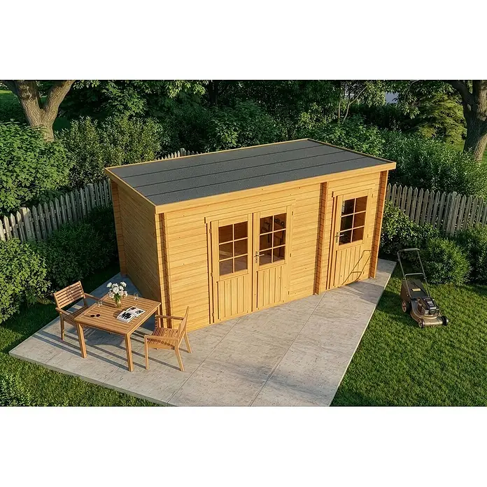 Alpholz Gartenhaus Maria - Außenmaß inkl. Dachüberstand (B x T): 450 x 272 cm, Holz, Pinie - Holz-Gartenhaus mit dunklem Dach auf einer Terrasse, umgeben von Gartenmöbeln und Rasenmäher.