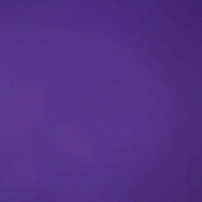 Glorex Fotokarton - Flieder, 70 x 50 cm - Einfarbiger violetter Hintergrund, ideal für minimalistische Designs und kreative Projekte. Die satte Farbe verleiht jedem Projekt Tiefe.