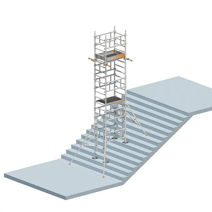 Layher Rollgerüst Treppen-Kit für Fahrgerüst Uni Standard P2 mit 2 Durchgängen 7,73m AH - Arbeitshöhe: 7.730 m - Silbergrauer Aluminium-Gerüstturm mit schwarzen Plattformen und orangefarbenen Akzenten, an eine hellgraue Treppe mit Auslegern angepasst.