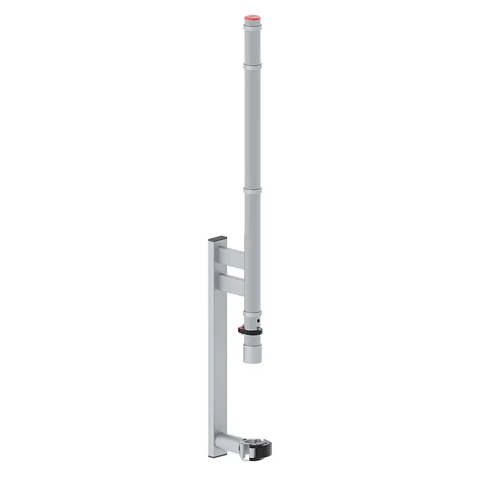 Altrex Rollgerüst Geländerstütze für RS TOWER 5 im Normalaufbau -  - Graue zylindrische Befestigungsstange mit Wandhalterung und Klemmmechanismen, mit roten Akzenten.