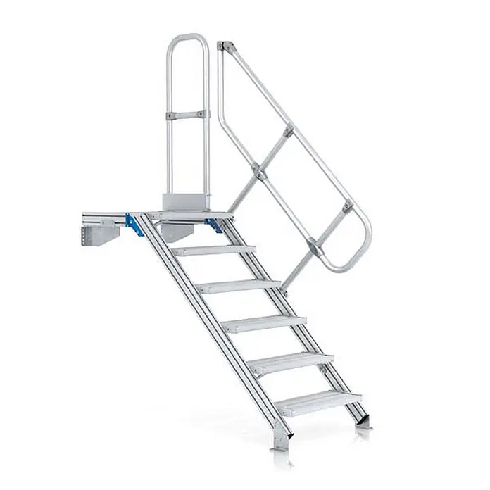 Zarges Treppenpodest Podesttreppe 45° 600mm Stufenbreite 19 Stufen -  - Silberne Aluminium-Zugangstreppe mit Handläufen und kleiner Plattform für sicheren Zugang.