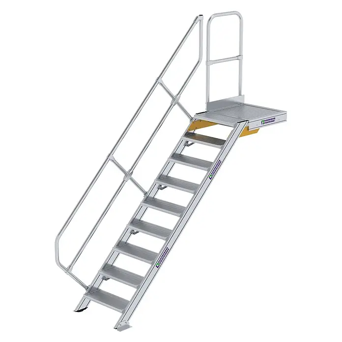 Munk Außentreppe Treppe mit Plattform 45° inkl. einen Handlauf, 600mm Stufenbreite, 9 Stufe - Anzahl Steigungen: 9 Stk. - Silberne Aluminium-Industrietreppe mit Handläufen und obenliegender Plattform für erhöhten Zugang.