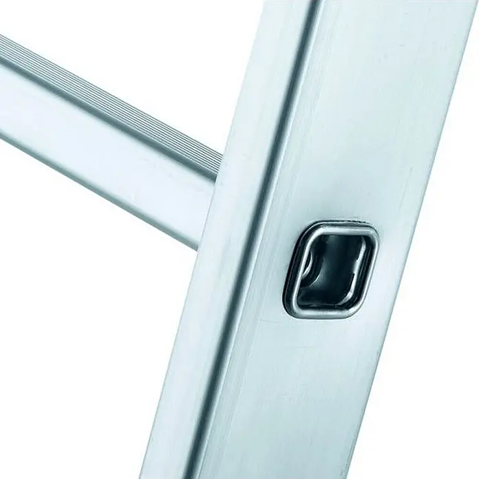 Zarges Anlegeleiter Stella L Anlegeleiter 14 Sprossen - Anzahl Tritte: 14 Stk., Arbeitshöhe: 4.950 m, Aluminium - Aluminiumleiter-Detail mit gerillter Sprosse, Seitenholm und eingebettetem Verriegelungsmechanismus.
