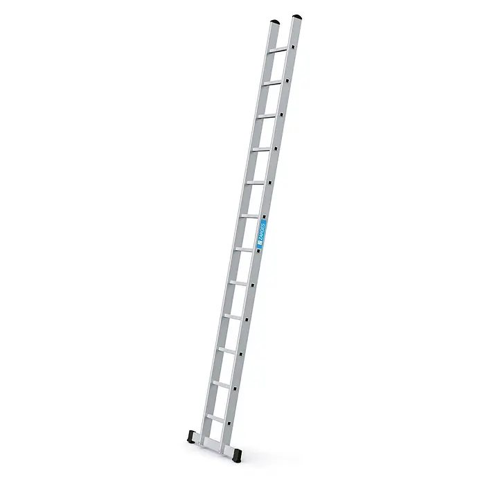 Zarges Anlegeleiter Anlegeleiter Alto L 12 Sprossen - Anzahl Tritte: 12 Stk., Arbeitshöhe: 4.400 m, Aluminium - Silberne Aluminium-Anlegeleiter mit Stabilisator und schwarzen Antirutschfüßen.
