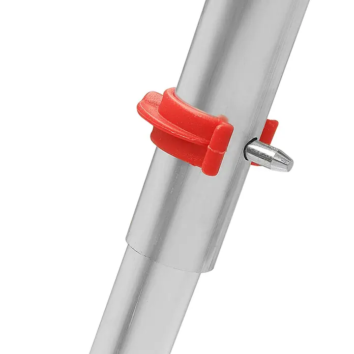 Hymer Anlegeleiter Obstbaumleiter 12 Sprossen - Anzahl Tritte: 12 Stk., Arbeitshöhe: 4.230 m - Rote Kunststoffklemme und silberner Stift an einem verstellbaren silbernen Aluminiumrohr.