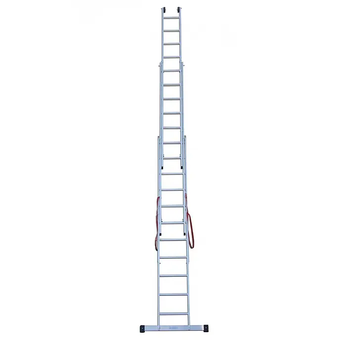 Euroline Mehrzweckleiter 207 Mehrzweckleiter 3x11 Sprossen - Anzahl Tritte: 11 Stk., Arbeitshöhe: 8.950 m, Aluminium - Hohe, silberne Aluminium-Ausziehleiter mit Laufrädern oben, roten Gurten und schwarzen Füßen.