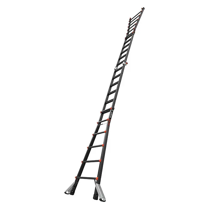 Altrex Mehrzweckleiter Vielzweckleiter Velocity Black Pro 4x6 Sprossen - Anzahl Tritte: 6 Stk., Arbeitshöhe: 7.680 m - Eine lange, dunkelgraue Mehrzweckleiter mit orangefarbenen Akzenten und silbernen Stabilisatoren, ausgefahren.