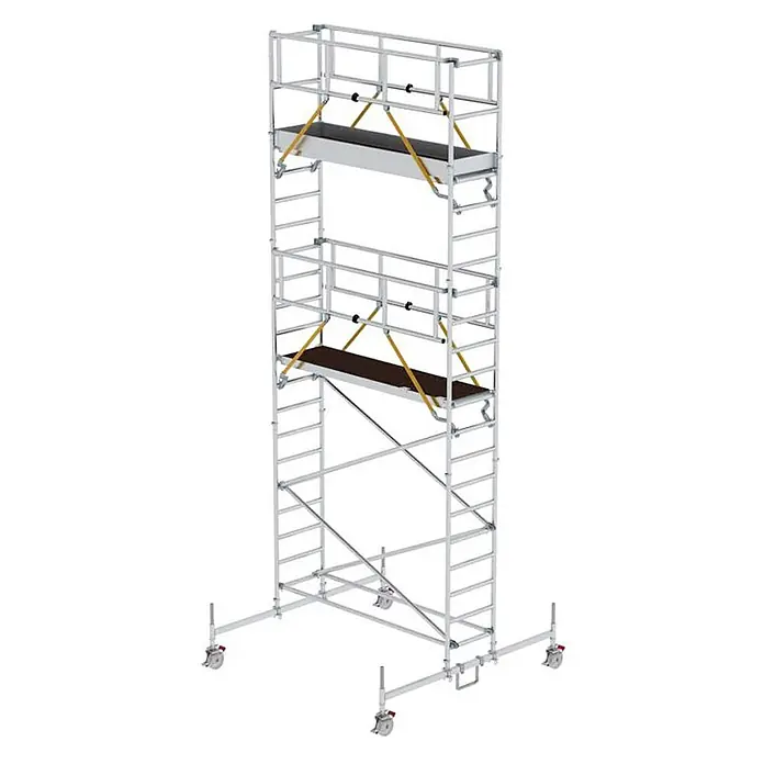 Munk Rollgerüst Rollgerüst SG 0,75x2,45m Plattform 7,78m AH - Arbeitshöhe: 7.780 m - Silberfarbenes Aluminium-Rollgerüst mit zwei dunklen Plattformen, Geländern und verstellbaren Rollen.