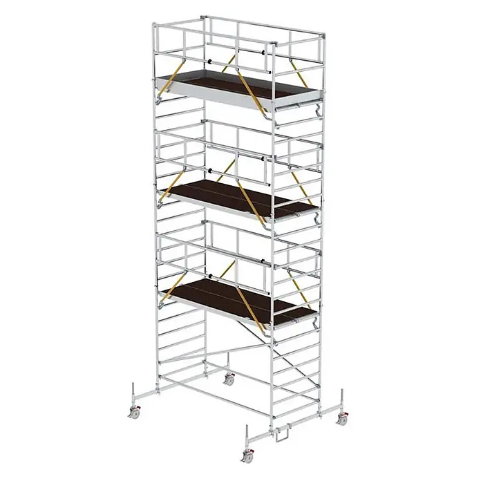 Munk Rollgerüst Rollgerüst SG mit Doppelplattform 1,35x3,00m Plattform 8,62m AH - Arbeitshöhe: 8.620 m - Mobiles Gerüst mit silbernem Metallrahmen, dunkelbraunen Plattformen, Lenkrollen und stabilisierenden Auslegern.