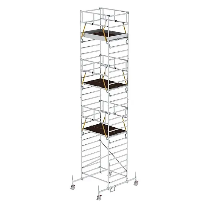 Munk Rollgerüst Rollgerüst SG mit Doppelplattform 1,35x1,80m Plattform 9,74m AH - Arbeitshöhe: 9.740 m - Hohes, silbernes Fahrgerüst mit mehreren dunklen Plattformen, gelben Diagonalstreben und Rollen zur einfachen Bewegung.