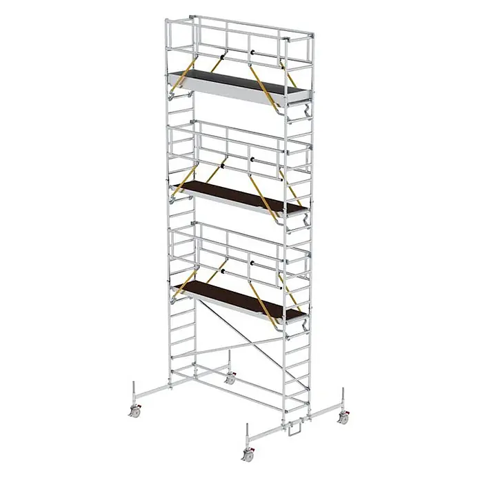 Munk Rollgerüst Rollgerüst SG 0,75x3,00m Plattform 8,62m AH - Arbeitshöhe: 8.620 m - Silbergraues Aluminium-Rollgerüst mit mehreren dunklen Plattformen, gelben Diagonalstreben und Rollen für leichte Bewegung.