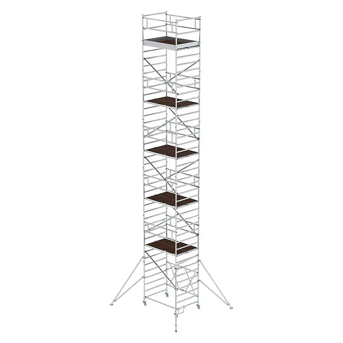 Munk Rollgerüst Klappgerüst 1,35x1,80m Plattform, 12,80m Arbeitshöhe - Arbeitshöhe: 12.800 m - Hoher, silberfarbener mobiler Gerüstturm mit mehreren braunen Holzplattformen und stabilisierenden Auslegern.