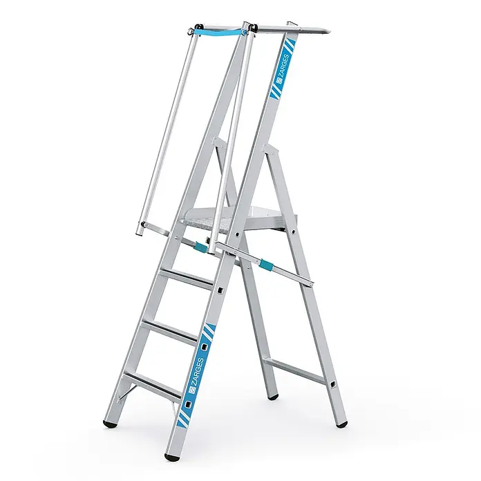 Zarges Podestleiter Stufenleiter ZAP Safemaster S mit großer Plattform 4 Stufen - Anzahl Tritte: 4 Stk., Arbeitshöhe: 3.040 m, Aluminium - Silberne Aluminium-Stehleiter mit Plattform und blauer Sicherheitsstange für sicheres Arbeiten in der Höhe.