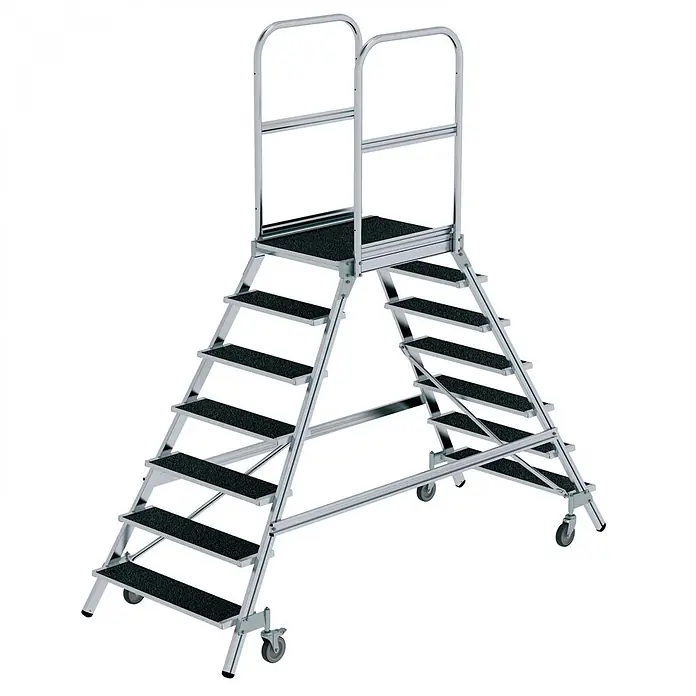 Munk Podestleiter Podestleiter fahrbar R13 Korund 2x7 Stufen - Anzahl Tritte: 7 Stk., Arbeitshöhe: 3.700 m, Aluminium - Mobile Aluminium-Arbeitsplattform mit schwarzen Anti-Rutsch-Stufen, Handläufen und Rollen für sicheren Höhenzugang.