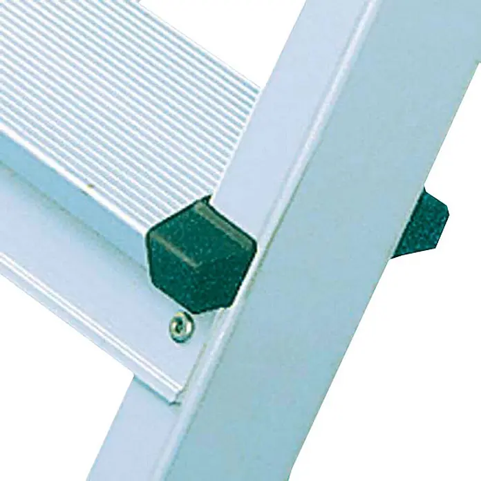 Zarges Stehleiter genietete Stehleiter eloxiert XLstep B 2x6 Stufen - Anzahl Tritte: 6 Stk., Arbeitshöhe: 3.000 m, Aluminium - Silberne Aluminium-Leiterstufe mit einer dunkelgrauen, strukturierten Gummi-Endkappe, die am Holm befestigt ist.