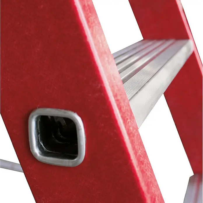 Munk Stehleiter Kunststoff-Stehleiter 2x4 Stufen - Anzahl Tritte: 4 Stk., Arbeitshöhe: 2.500 m, Kunststoff - Rote Leiter mit silbernen Sprossen und Metallkappendetail.
