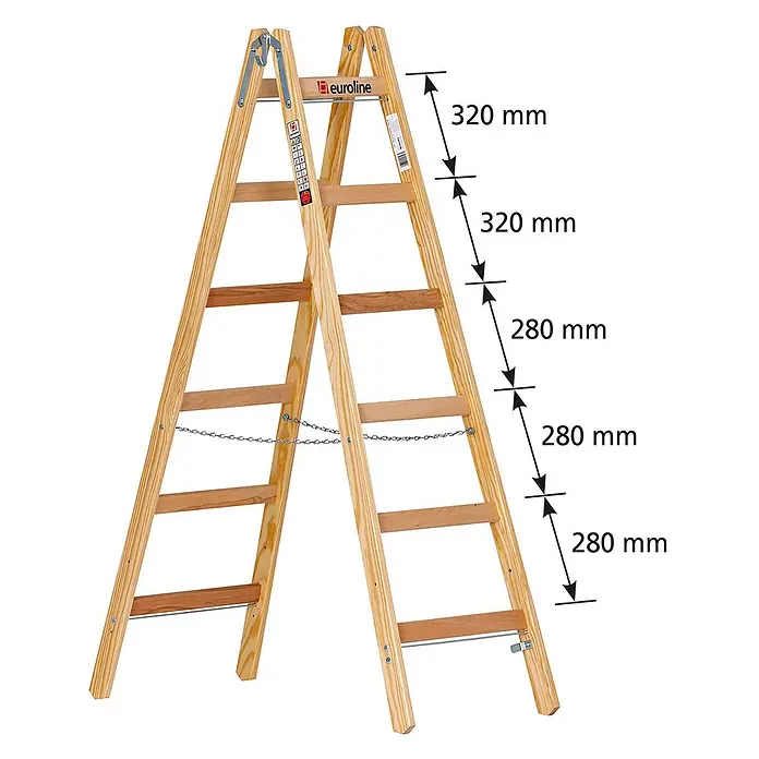 Euroline Stehleiter Holz Sprossenstehleiter Nr. 12506 mit Eimerhaken 2x6 Sprossen - Anzahl Tritte: 6 Stk., Arbeitshöhe: 3.050 m, Belastbarkeit: 150 kg, Holz - Hellbraune Holz-Klappleiter mit Kette und angezeigten Sprossenabständen.