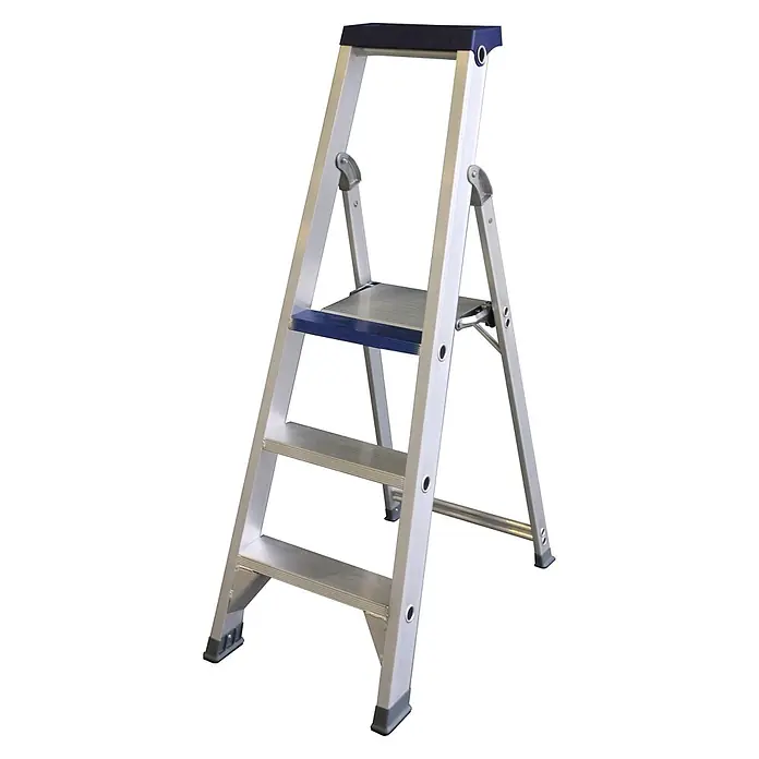 ASC Stehleiter Stufenstehleiter BT-3 einseitig 3 Stufen mit 2,75m Arbeitshöhe - Anzahl Tritte: 3 Stk., Arbeitshöhe: 2.750 m, Aluminium - Aluminium-Klapptritt mit drei breiten Stufen und einer blauen oberen Plattform.