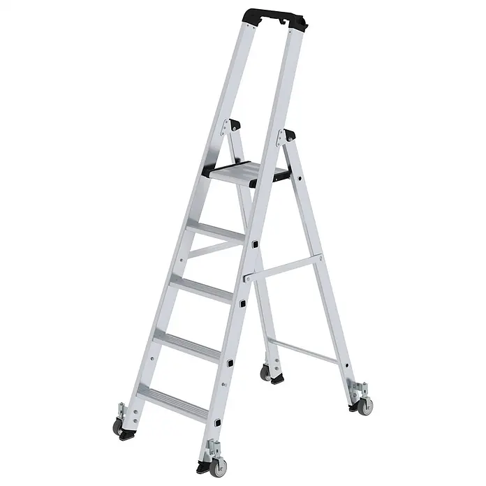 Munk Stehleiter Stehleiter einseitig begehbar mit Rollen 5 Stufen - Anzahl Tritte: 5 Stk., Arbeitshöhe: 3.150 m, Aluminium - Silberne Aluminium-Klappleiter mit oberer Plattform, Handlauf und vier Rollen.
