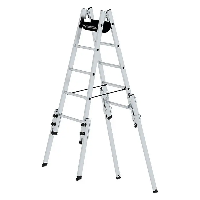 Munk Stehleiter Aluminium Stehleiter, treppengängig, mit 4 Holmverlängerungen 2x5 Sprosse - Anzahl Tritte: 5 Stk., Arbeitshöhe: 3.600 m, Aluminium - Silberne Aluminium-Mehrzweckleiter mit verstellbaren Beinverlängerungen, als Stehleiter dargestellt.