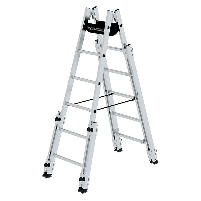 Munk Stehleiter Aluminium Stehleiter, treppengängig, mit 4 Holmverlängerungen 2x6 Sprosse - Anzahl Tritte: 6 Stk., Arbeitshöhe: 3.900 m, Aluminium - Silberne Aluminium-Mehrzweckleiter mit schwarzen Stabilisatoren und verstellbaren Füßen, in A-Rahmen-Stellung gezeigt.