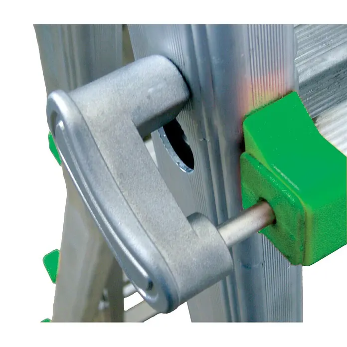 Facal Stehleiter Teleskopleiter Brikoplus S600 2x4+2x5 Sprossen - Anzahl Tritte: 5 Stk., Arbeitshöhe: 5.800 m, Aluminium - Silberner Leiterverriegelungsmechanismus mit grünem Sicherheitsverschluss.