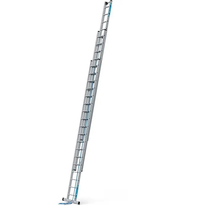 Zarges Seilzugleiter Seilzugleiter Skyline 3E 3x18 Sprossen - Anzahl Tritte: 18 Stk., Arbeitshöhe: 13.100 m, Aluminium - Silberne Aluminium-Ausziehleiter mit blauem Seil, voll ausgefahren.