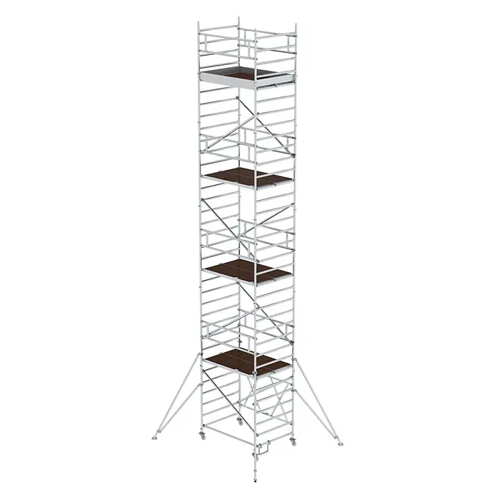 Munk Rollgerüst Klappgerüst 1,35x1,80m Plattform, 10,80m Arbeitshöhe - Arbeitshöhe: 10.800 m - Hohes, silbernes Aluminium-Rollgerüst mit mehreren braunen Arbeitsplattformen und Auslegern.