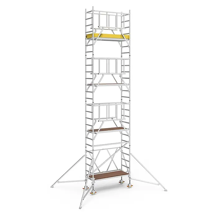 Iller Leiter Rollgerüst Klappgerüste mit Sicherheitsaufbau 0,75x1,80m | 8,50 m AH - Arbeitshöhe: 8.500 m - Hoher, silberner Aluminium-Rollgerüstturm mit Holzplattformen und Auslegern, bereit für Höhenarbeiten.