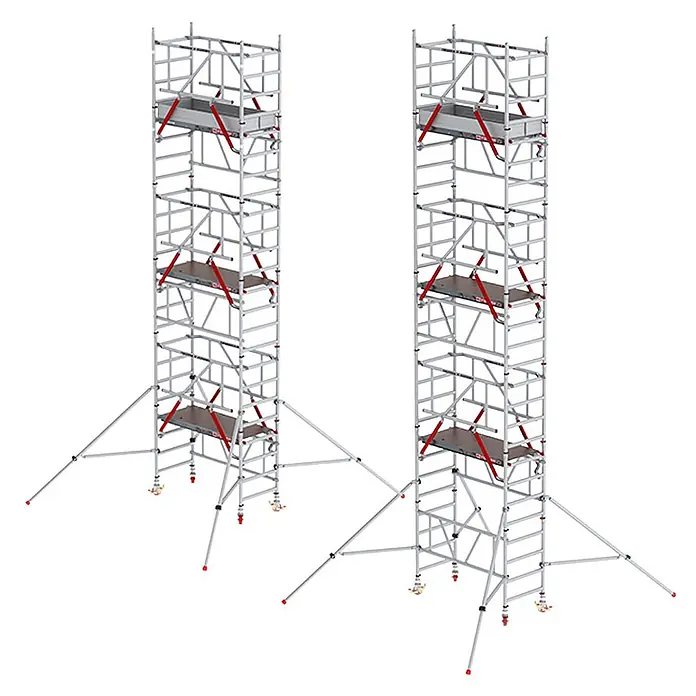 Altrex Rollgerüst MiTower PLUS Fahrgerüst Safe-Quick®2 Geländer 1-Person-Aufbau Aluminium - Arbeitshöhe: 8.200 m - Zwei hohe, silberne Aluminium-Rollgerüste mit roten Querstreben und Holzplattformen.