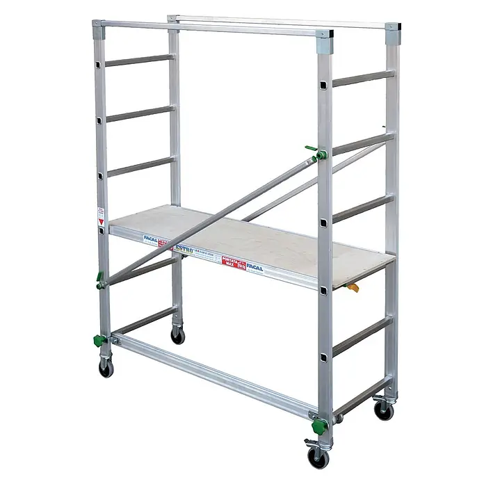 Facal Rollgerüst Alu Kleingerüst ESTRO AH 2,84m - Arbeitshöhe: 2.840 m - Mobiles Aluminium-Arbeitsgerüst mit Holzplattform und Rollen, mit Diagonalstreben und leiterartigen Rahmen.