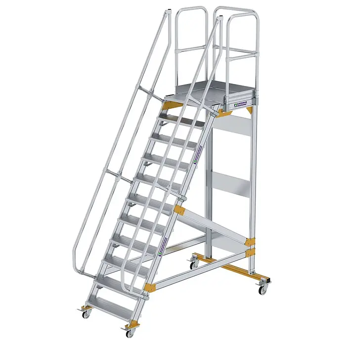 Munk Treppenpodest Plattformtreppe fahrbar 60° Stufenbreite 800mm 11 Stufen - Anzahl Tritte: 11 Stk., Aluminium - Silberfarbene, mobile Arbeitsplattform aus Aluminium mit Treppe, Geländern und gelb akzentuiertem Rollgestell.
