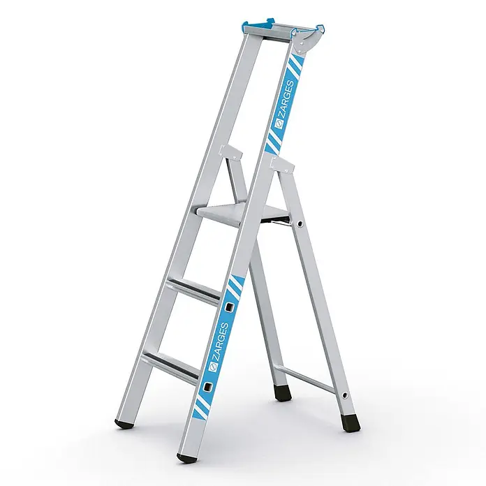 Zarges Stehleiter gebördelte Stehleiter Saferstep S eloxiert 3 Stufen - Anzahl Tritte: 3 Stk., Arbeitshöhe: 2.800 m, Aluminium - Silberne Aluminium-Klappleiter mit blauem Zarges-Branding und schwarzen Anti-Rutsch-Füßen.