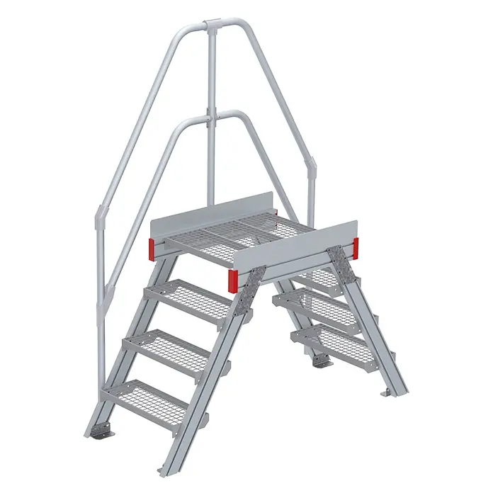 Euroline Treppenpodest 512 Überstieg 60° 600mm Stufenbreite 2x4 Stufen Stahl Gitterrost -  - Silberne Metall-Übersteigplattform mit Gitterstufen und oberer Plattform, mit Sicherheitsgeländern auf beiden Seiten.