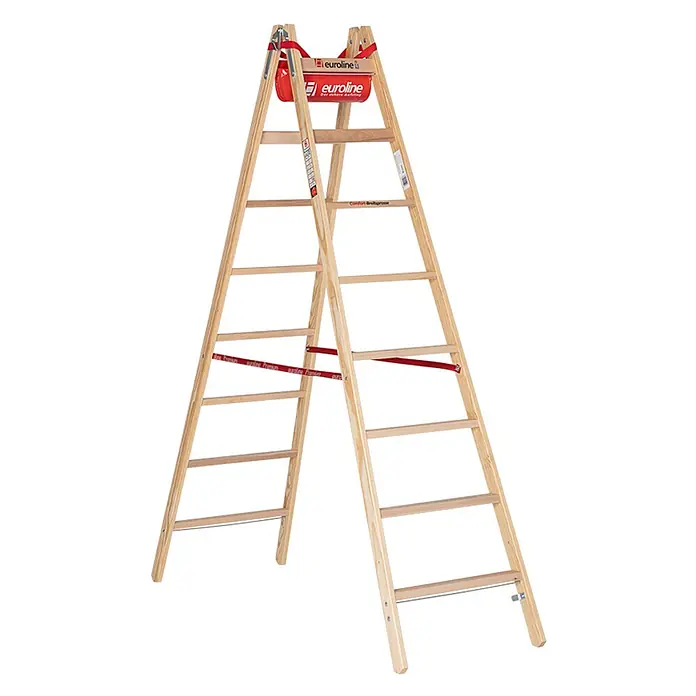 Euroline Stehleiter Holz Sprossenstehleiter mit Comfort-Breitsprossen, Eimerhaken und Werkzeuga - Anzahl Tritte: 8 Stk., Arbeitshöhe: 3.350 m, Holz - Doppelstiege aus Naturholz mit roten Sicherungsbändern und roter Werkzeugablage.