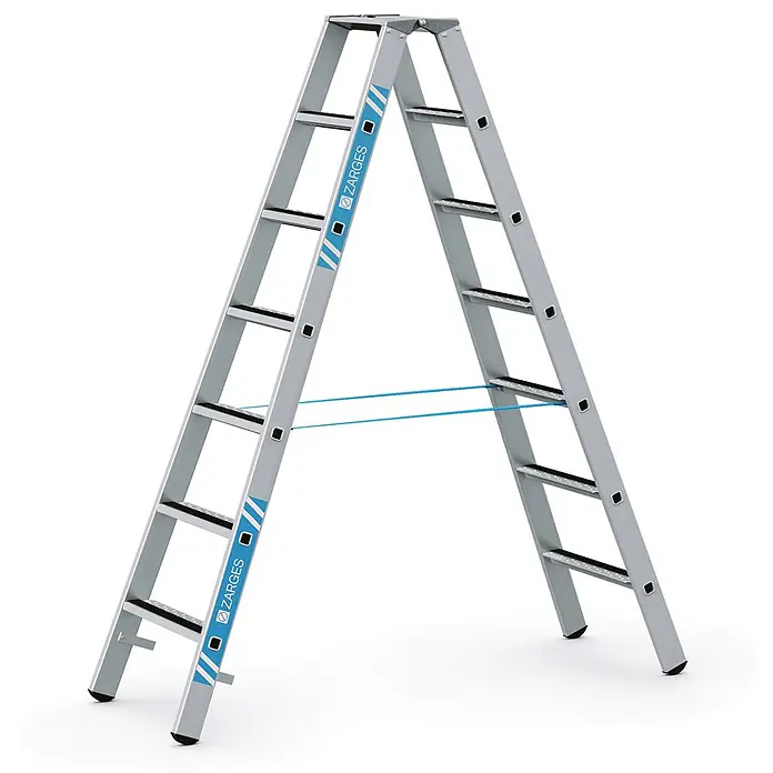 Zarges Stehleiter gebördelte Stufen-Stehleiter R13step-B eloxiert 2x7 Stufen - Anzahl Tritte: 7 Stk., Arbeitshöhe: 3.300 m, Aluminium - Silberne Aluminium-Klappleiter mit schwarzen Anti-Rutsch-Stufen und blauen Stabilisierungsgurten.