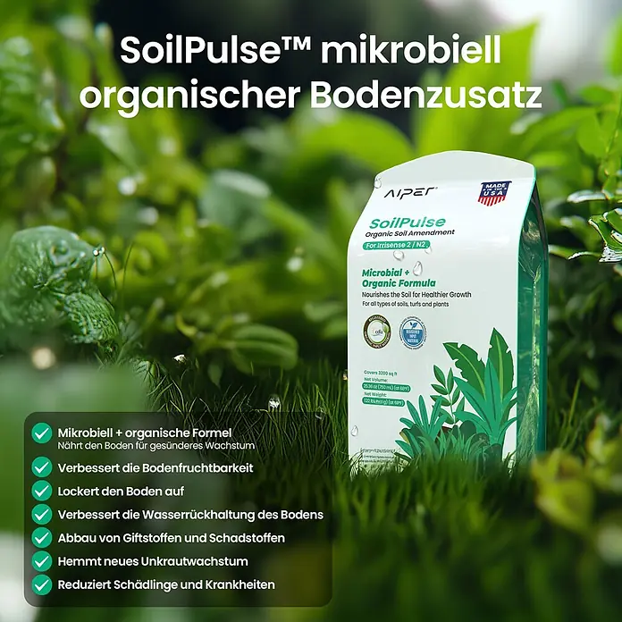 Aiper Bewässerungs-Set Irrisense 2 - Passend für: bis zu 445 m² Rasenfläche - Weiße SoilPulse Bio-Bodenzusatz-Tüte mit grünem Design, in üppigen grünen Pflanzen, fördert gesünderes Wachstum.