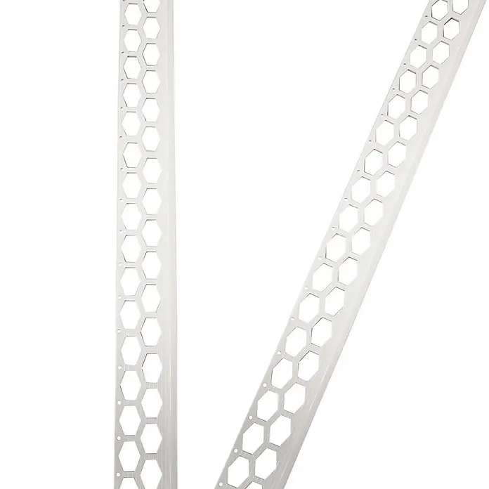 ProfileXXL Kantenschutz für Trockenbau 2,5m Abschlussprofil 40 x 14mm Putzschiene PVC Weiß - Weiß - Silberne Putz-Abschlussschiene mit sechseckigen Perforationen und Befestigungslöchern.