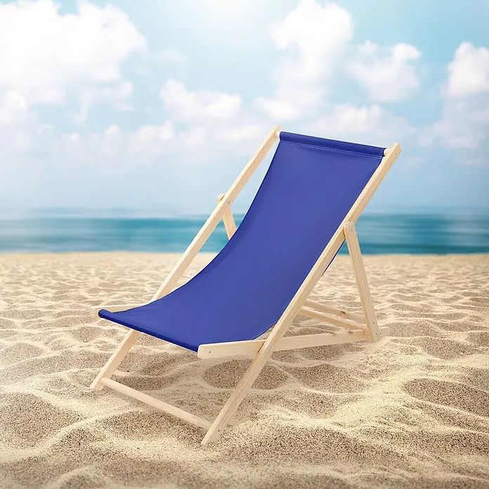 ECD Germany Garten-Liegestuhl Sonnenliege Dunkelblau Klappliegestuhl Relaxliege - 1 Stk., Holz, Polyester, Dunkelblau, Braun - Blauer Stoff-Liegestuhl mit Holzrahmen am Sandstrand.