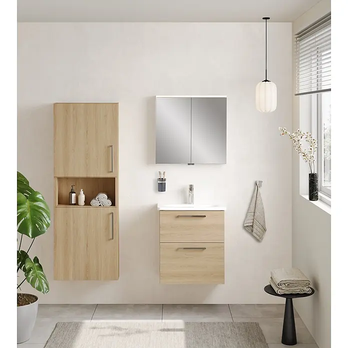 VitrA Badmöbel-Set Root Flat - B x T x H: 60 x 37 x 65 cm, Eiche Natur - Helles Holz-Badmöbelset mit weißem Waschbecken, passendem Hochschrank und Spiegelschrank in einem modernen Bad.