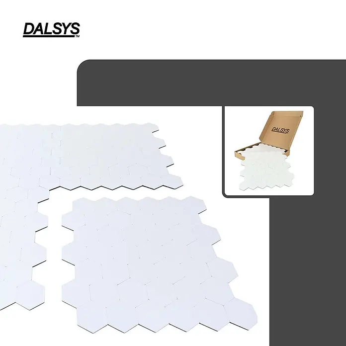 Dalsys Wandfliese 1m² Selbstklebende Fliesen Wabenmuster 11 Stück Weiß - 28,9 x 29,2 cm, Weiß - Weiße sechseckige Akustikpaneele, in Mustern angeordnet und in einem Karton.